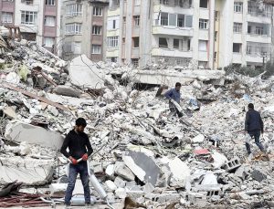 Yunanistan’da Zelzele Alarmı: Bilim İnsanları Büyük Bir Sarsıntı Bekliyor