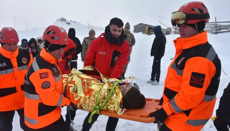 Zigana Dağı’nda Çığ Eğitimi