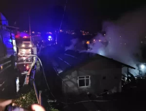 Zonguldak’ta Alkolün Etkisiyle Çıkan Yangında 3 Kişi Dumandan Etkilendi