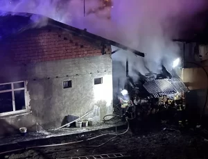 Zonguldak’ta Yangın: 3 Kişi Dumandan Etkilendi