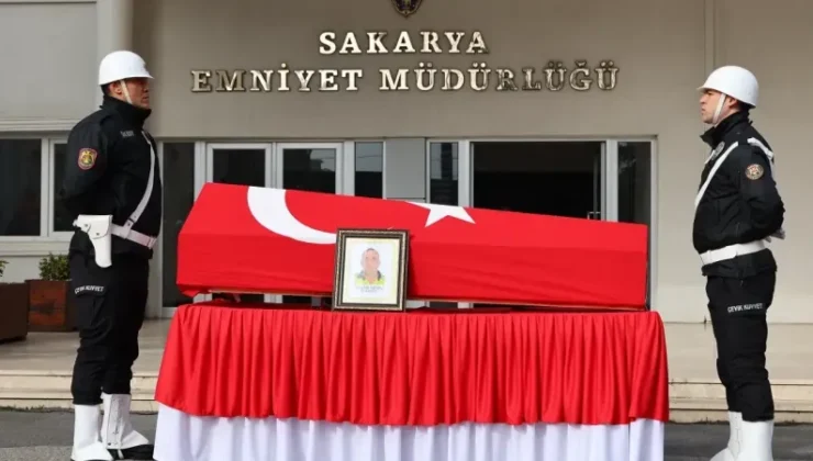 Sakarya’da Görev Başında Kalp Krizi Geçiren Polis Memuru Törenle Trabzon’a Uğurlandı