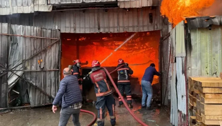 Serdivan ASEM’de Büyük Yangın! İtfaiye Ekiplerinden  Anında Müdahale 